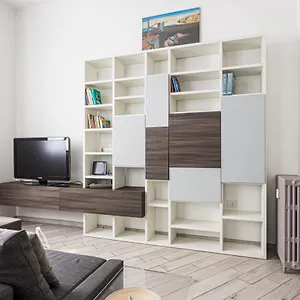 https://wide-and-bright-apartment-next-to-metro-station-pacini.italymilanhotels.net